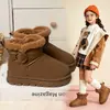 Botas de Nieve para Niños Niñas 2026 Nuevas de Invierno Integradas de Cuero y Piel Zapatos de Algodón para Nieve Niños Bebés Botines Antideslizantes Niñas