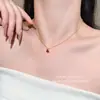 Estilo exquisito y dulce, collar con colgante de corazón de diamante brillante, moderno y versátil, accesorio de cadena para la clavícula en forma de corazón de nicho para niñas