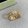 Anel de Trevo de Quatro Folhas Kaleidoscope Van Gogh para Mulheres V Ouro 18K Luxo Leve Elegante Simples Moderno Anel Clássico Cravejado com Diamantes