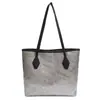 Bolsa Grande de Ombro Simples e Estilosa para Mulheres 2026 Nova Bolsa Tote Versátil Casual Tendência de Nicho para o Dia a Dia