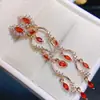 Venta al por mayor de fábrica Populares Pendientes de botón de Zafiro Rojo Natural Plata S925 Incrustado Piedra Principal 2*5 Fábrica de Joyería Venta Directa
