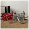 Bolso de Charol Brillante de Nicho con Lunares para Mujer 2026 Nuevo Estilo Moda Versátil Bolso de Viaje Bolso de Hombro Único Super Caliente