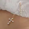 Pendientes de Cruz de Perlas con Borde Dorado Simples Europeos y Americanos Pendientes de Diseño Retro Ins Pendientes Elegantes de Nicho