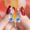 Nuevos pendientes colgantes con gancho de oreja de trébol de cuatro hojas para mujer, pendientes de plata de imitación, pendientes de red populares, simples, venta al por mayor de fábrica