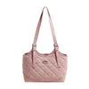 Bolso de axila de nicho coreano para mujer, bolso tote acolchado de moda nuevo y moderno 2026, bolso versátil de gran capacidad para el día a día
