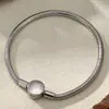 Nuevo Pulsera de Acero de Titanio Redonda Serpiente Corazón Colgante Pulsera para Mujer Nicho Lujo Ligero Gama Alta Transfronterizo Popular Pulsera