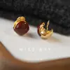 Pendientes Redondos de Resina Roja Ankora para Mujer, Pendientes de Estilo Hong Kong Retro de Nicho, Elegantes Accesorios para Orejas de Lujo Ligero, Venta al por Mayor de Gama Alta