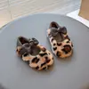 Zapatos Peludos para Niñas Colección Otoño/Invierno 2026, Zapatos de Algodón para Exteriores con Forro de Felpa para Bebés y Niños Pequeños, Mocasines de Princesa con Lazo para Bebé