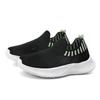 Tênis de Tela Infantil 2026 Verão Novo Estilo Malha Respirável Slip-On Vazado Tênis Esportivo Tela Simples Tênis de Menino