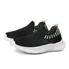 Zapatos de Malla para Niños 2026 Verano Nuevos Malla Transpirable en la Superficie Slip-on Huecos Zapatos Deportivos Malla de una Sola Capa Zapatos para Niños