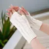 Guantes para otoño e invierno, tejidos, adecuados para que los estudiantes escriban, cálidos, estilo coreano, cortos, lisos, color liso, sin dedos, para parejas, guantes de mujer, transfronterizos
