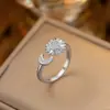 Anillo de Zirconia Micropavimentada Nuevo Transfronterizo Celebridad de Internet para Mujer, Anillo de Dedo Índice de Lujo Ligero de Moda de Gama Alta para Mujer con Apertura Ajustable