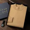 Suéter de Cachemir para Hombre Cuello Alto Medio Prenda de Primera Línea Sin Costuras Talla Grande Tejido Suéter Cálido Versátil Camisa Base Top de Color Sólido