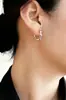 Pendientes Versátiles Diarios de Plata S925 con Esmalte Negro Diseño de Cinta de Möbius, Estilo Urbano Unisex