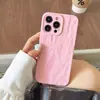 Funda de Teléfono Plegada Anti-Arrugas para Apple 17 Pro Max, Material Anti-Caídas, Cubierta Protectora para iPhone 16/Sensación de Piel, Hecha a Medida