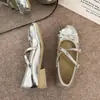 Zapatos Individuales Mary Jane Franceses Estilo Ballet para Mujer Nueva Temporada Primavera/Otoño 2026 Temperamento Commute Correa Cruzada Versátiles Zapatos Pequeños de Cuero