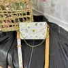 Bolso Pequeño Cuadrado Tricolor Monica Qiqimi Bolso Cruzado de Cadena de Moda para Mujer 2026 Nuevo Versátil Bolso Sobre de Lujo Ligero