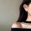 Pendientes de Aro de Perla Estilo Nuevo 2026 con Acabado de Alta Gama, Clips y Aretes de Lujo Ligero, Pendientes Versátiles y Modernos para Mujer