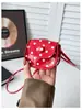 2026 Moda PU Bolinhas Coração Pequeno Mini Doce Fofo Moda Estiloso Porta-moedas Ombro Único Transversal Envelope Vermelho