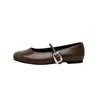 Sapatos femininos de bico redondo, corte baixo, com aumento de altura, novos sapatos de couro pequenos estilo retrô francês de primavera, sapatos Mary Jane baixos macios estilo fada