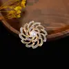 Broche Retro Fashion Pin de Lapela Conservador de Cor de Alta Qualidade Acessório para Casaco Trench Coat Terno Fivela de Fixação Anti-Exposição
