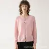 Cardigã de malha 100% cashmere suave estilo coreano para mulheres, suéter de gola redonda com um design estiloso e moderno, jaqueta de botões colorida