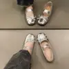 Zapatos de Cuero Plateados de Boca Baja para Niñas 20256 Modelo Nuevo para Niños Mayores, Zapatos Mary Jane de Suela Suave a la Moda para Actuaciones Escolares
