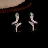 Pendientes de serpiente con aguja de plata de ley, estilo europeo y americano, estilo frío, moda, temperamento, sentido avanzado, diseño único, sentido exquisito.