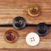 Maillard temporada nueva abrigo con botones de fruta cortavientos suéter suéter de combinación de colores accesorios de botones de suéter borde ancho de cuatro ojales