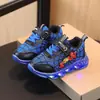 Nuevas zapatillas luminosas de primavera y otoño 2023 para niños con luces, zapatos casuales, zapatos de dibujos animados con luces para niñas, niños grandes