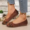 Sapatos casuais femininos de comércio exterior transfronteiriço, novos loafers baixos com bloco de cores e estampa de leopardo para o outono de 2026