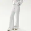 26 novo cardigã de tricô de caxemira estilo retrô americano para outono e inverno para mulheres, apresentando um design de tricô de tranças em todo o corpo, zíperes duplos, um capuz e um estilo espessado.