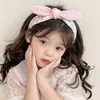 Diadema de tela con lazo estilo coreano para niños, diadema de ala ancha con orejas de conejo para niñas, accesorio para el cabello lindo que no aprieta para bebés