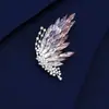 Broche de Mariposa con Gradiente de Cristal Lujoso y Elegante, Corsage Elegante de Moda para Mujer de Gama Alta, Pin de Accesorios de Ropa de Gama Alta