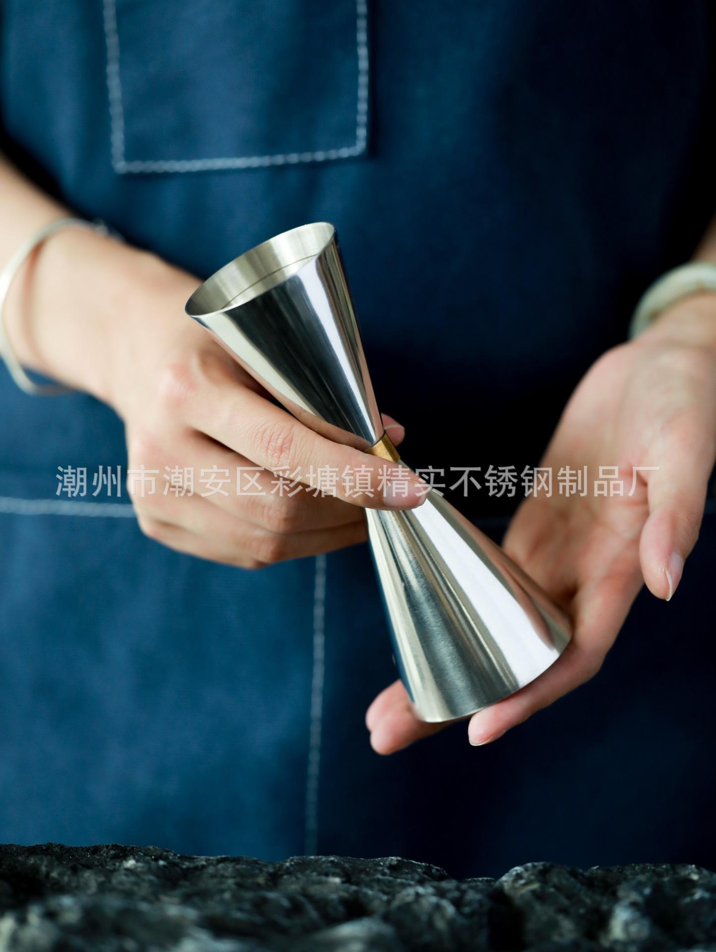 CJ-JC-LJQ欧式量酒器14.jpg