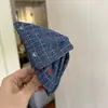 Grampo de Cabelo Azul Denim Coreano com Laço Retrô 2025 Novo Elegante Estilo Francês Presilha de Tubarão na Parte de Trás da Cabeça