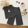 Ropa de Exterior de Verano Nuevo Estilo Traje sin Mangas de Seda Helada para Bebé Niña Moda y Lindo Chaleco de Dibujos Animados Conjunto de Dos Piezas para Niños Pequeños y Medianos