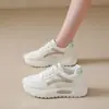 Zapatillas de papá transfronterizas de comercio exterior, nuevas zapatillas deportivas de suela gruesa para primavera y otoño 2025, zapatos casuales con cordones de punta redonda y plataforma