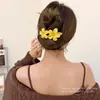 Pinza para el Cabello para Mujer con Diseño de Flor para la Parte Trasera de la Cabeza, Nuevo Modelo 2026, Pinza de Pato Grande con Acabado de Alta Gama, Accesorio para el Cabello para Peinados Recogidos