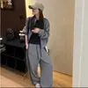 Nuevo Conjunto Deportivo a Rayas para Mujer Otoño/Invierno 2026 Sudadera con Capucha de Manga Larga y Cuello Alto Tallas Grandes Pantalones de Pierna Ancha Conjunto de Dos Piezas Moderno