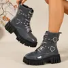 Botas Martin de plataforma de suela gruesa para mujer, nuevo estilo de otoño, estilo callejero Harajuku japonés, hebilla en forma de corazón, tacón grueso, botines, venta al por mayor