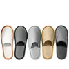 Pantuflas desechables de hotel, antideslizantes, engrosadas, tamaño grande, pantuflas de viaje, venta al por mayor personalizada para casas de huéspedes y hoteles