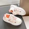 Zapatos de Algodón de Moda para Niñas 2025 Invierno Nuevos Zapatos Deportivos de Algodón para Niños Zapatos de Patinaje Cálidos para Niñas Suela Suave con Felpa
