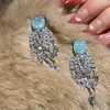 Brincos Europeus e Americanos Transfronteiriços de Moda Estilo Vintage Desgastado com Strass Resistentes, Temperamento Vintage Exquisito, Brincos Brilhantes Deslumbrantemente Bonitos