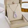 Nuevo producto transfronterizo: Cadena de clavícula elegante y versátil de lujo ligero con incrustaciones de microdiamantes, collar de acero de titanio, accesorio de joyería que no se decolora