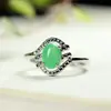 Anillo de jade malayo oro incrustado jade circón diseño creativo de nicho estilo ins anillo de moda versátil Múltiples Venta al por mayor