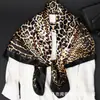 Moda Retro Bufanda de Seda Estampado de Leopardo de 90 cm Pañuelo para la Cabeza Calentador de Cuello Moda Hip-Hop Callejera Bufanda de Alta Calidad Transfronteriza