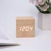 Reloj despertador de madera multifuncional con carga inalámbrica para teléfono móvil, pantalla LED, visualización de temperatura, control de voz, reloj de inducción, comercio exterior transfronterizo