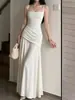 Vestido Largo Negro Sólido con Tirantes Finos y Cuello Cuadrado para Mujer, Cintura Adelgazante, Diseño de Pliegues Laterales, Vestido de Gala Adelgazante para Banquetes