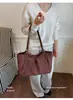 Bolsa de Pelúcia Camurçada Retrô Relaxada Feminina 2026 Nova Outono/Inverno Bolsa de Ombro de Grande Capacidade Bolsa Tote para o Dia a Dia